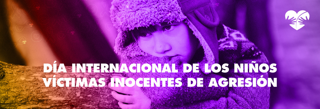 Foto de niño agachado abrazándose y encima texto: Día Mundial de los niños víctimas inocentes de agresión