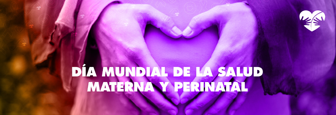 Foto con filtro multicolor de una mamá embarazada haciendo un corazón con sus manos encima de su estómago y encima el texto Día Mundial de la Salud Materna y Perinatal